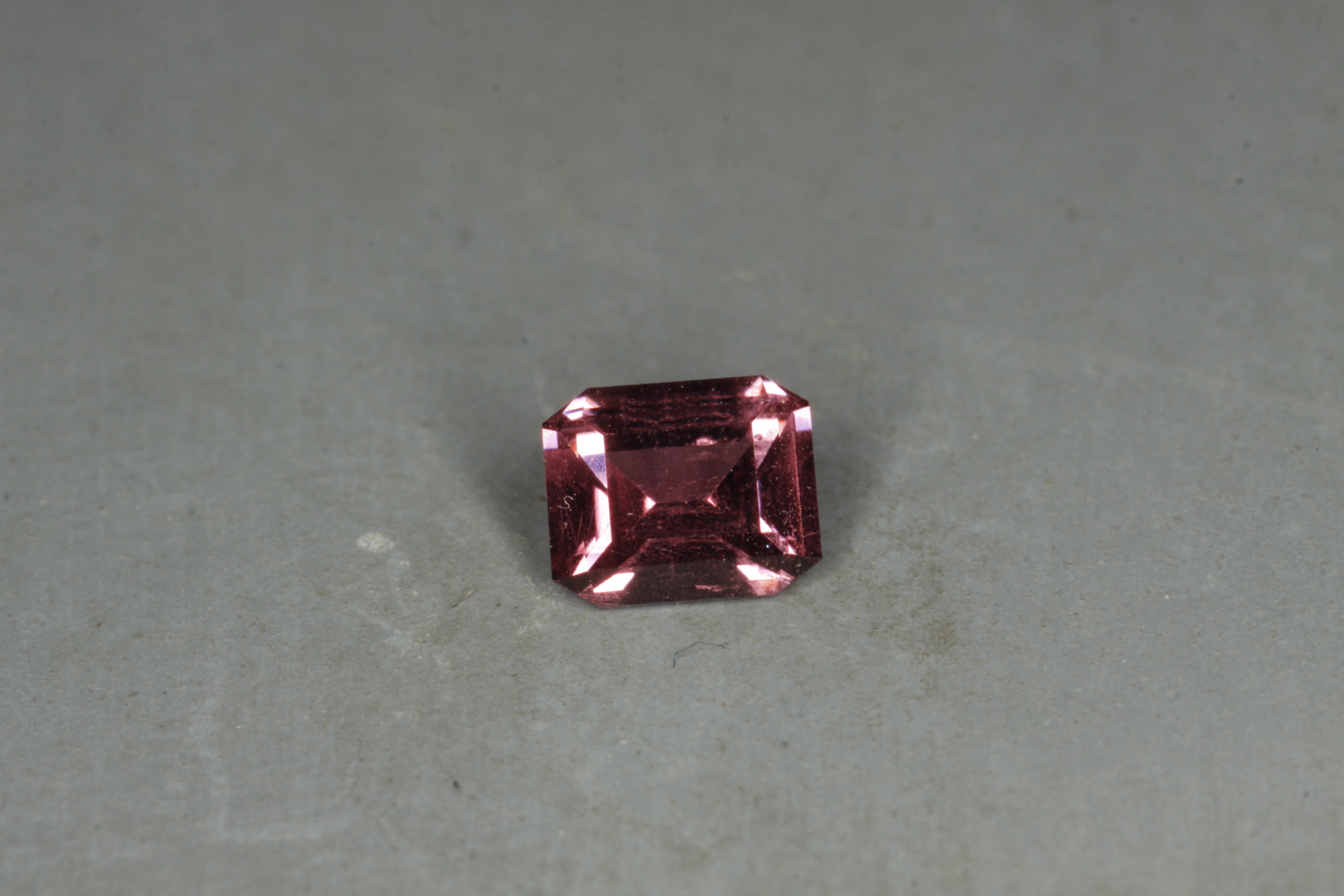 RG 2228 Spinel